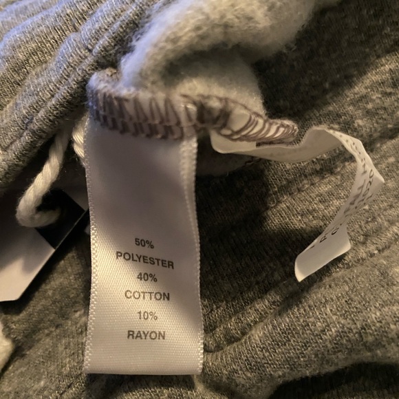 UNC TARHEELS JOGGERS with pockets - BRAND NEW WITH TAGS 
LEAGUE BRAND SUPERSOFT - Picture 5 of 8